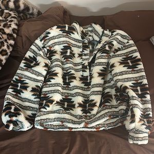 H&M Size L teddy fleece sweater (Aztec print) NWOT